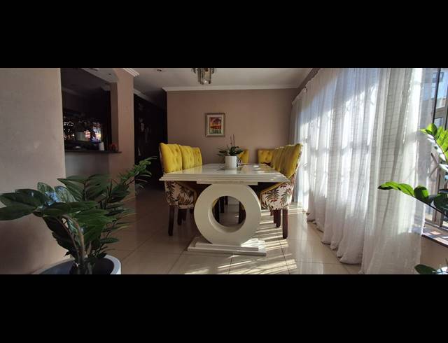 3 BEDROOM FREEHOLD FOR SALE IN MITHANAGAR